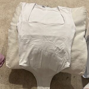 Zara Classic White Top bodysuit